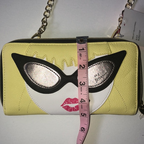 💋NEW Betsey Johnson Cat-eye lady Face Purse Clutch - Picture 9 of 12